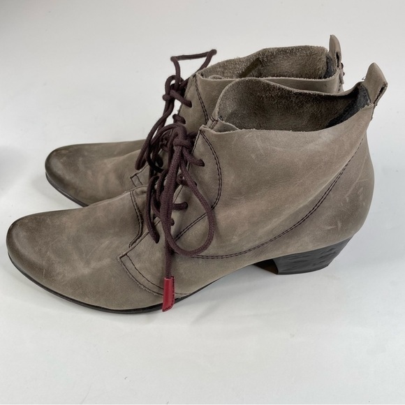 Tamaris Soft Leather Heeled Ankle Booties Size 40/8.5 - Picture 3 of 7
